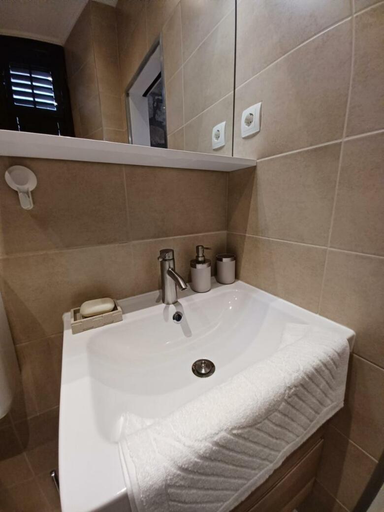 Hostal Placeta Apartments