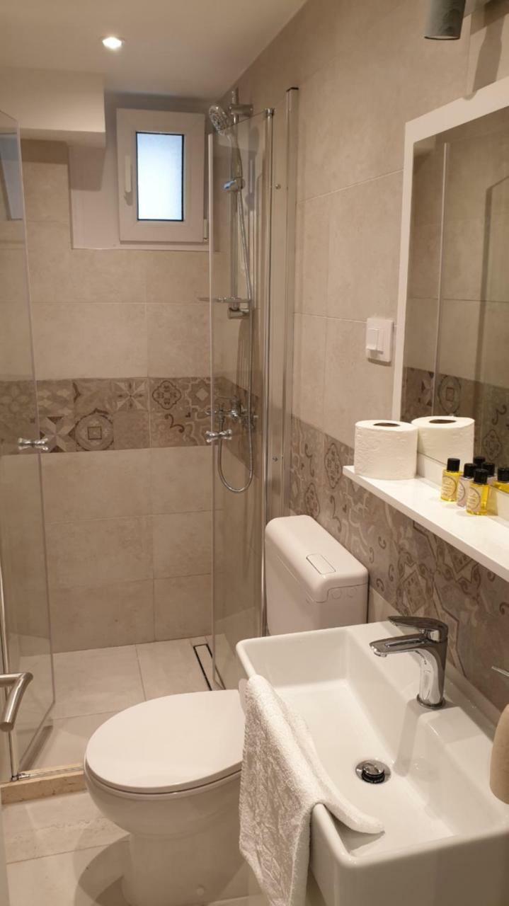 Hostal Placeta Apartments