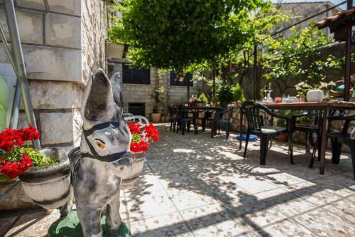 Hostal Guesthouse Ivona