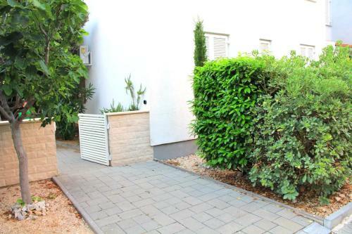 Green Paradise Apartment Novalja
