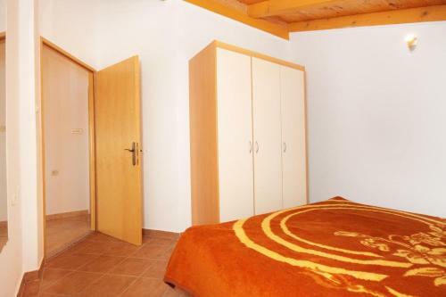 Apartment Razanac 5885a