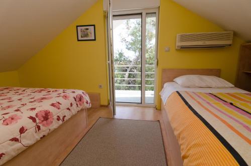 Hostal Guesthouse Villa Irena