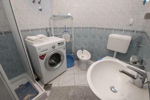 Apartments Jelovac