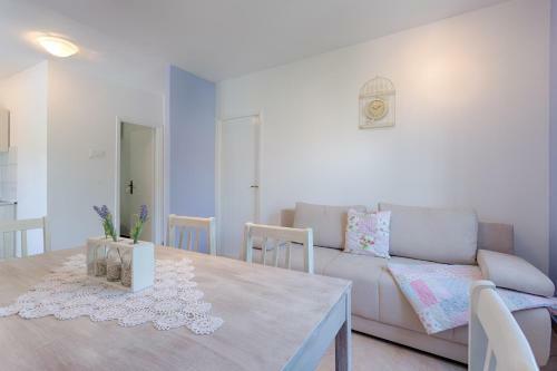 Apartment Dijana Podstrana