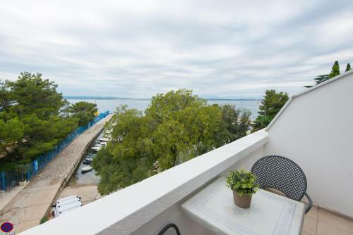 B&B Galija