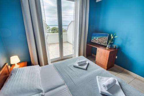 B&B Galija