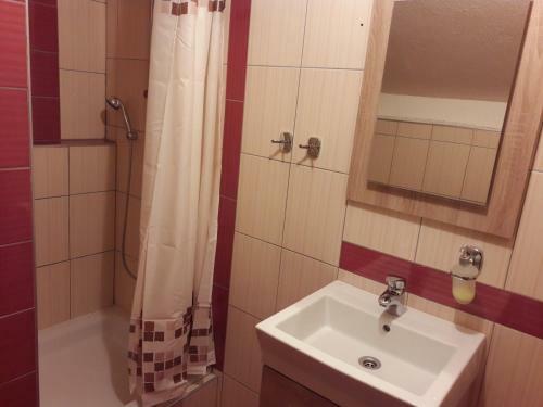 Hostal Rooms Velo