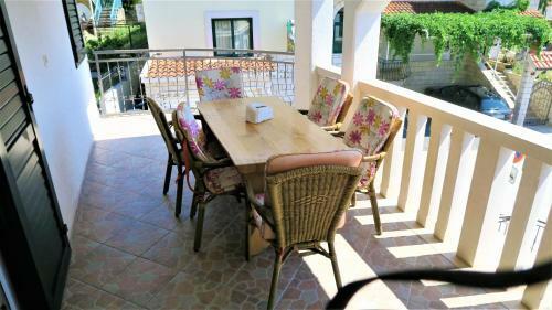Apartments Anamarija