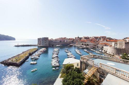 Hostal Dubrovnik Sunset Apartments