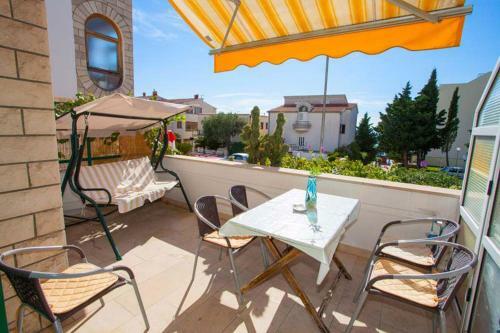 Apartments Villa Jarak