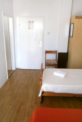 Apartments With A Parking Space Gradac (makarska) - 5198