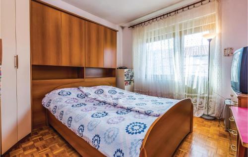 Two-bedroom Apartment In Selce