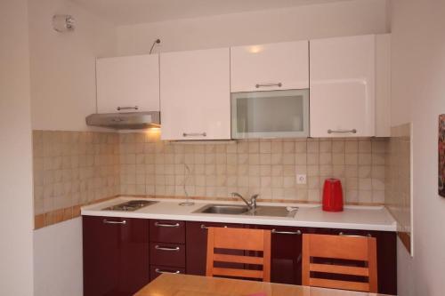 Apartment Makarska 3751f