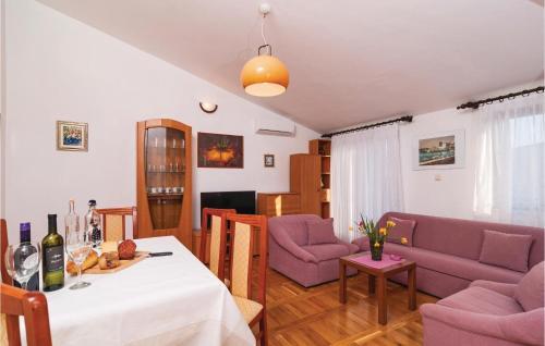 Apartment Podstrana 01
