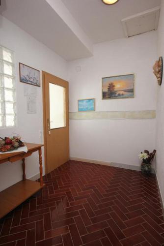 Hostal Apartment Orebic 10177a