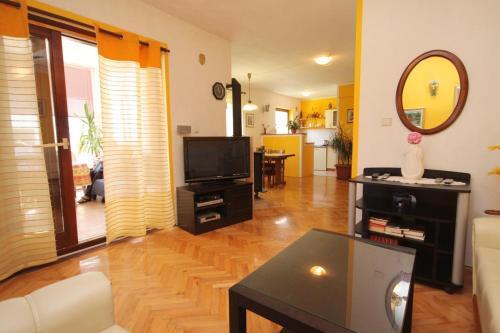 Apartments With A Parking Space Baska (krk) - 5443