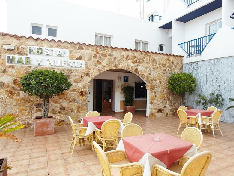 Hostal Mar Y Huerta