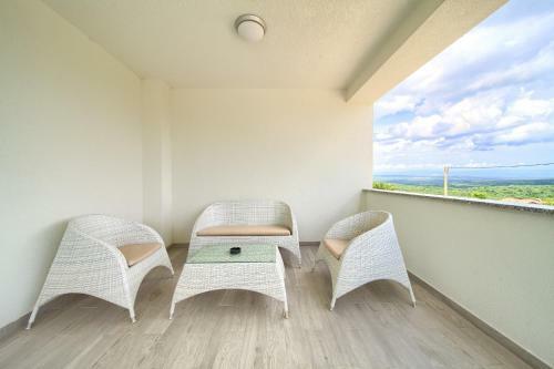 Apartments Mali Nono
