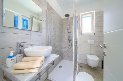 Apartments Mali Nono