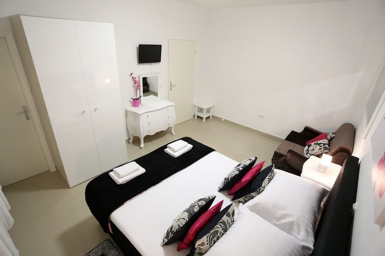 Hostal Central Square Guest House