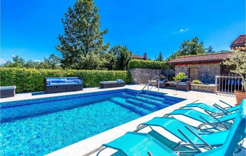 Holiday Home Jurdani 02