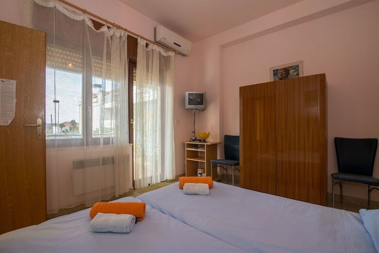 Apartments Ante