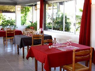 Hotel Des Cr�tes De Pignols
