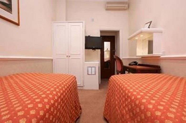 Rhodes Hotel