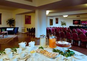 Hotel Renaissance Tuscany Il Ciocco Resort & Spa
