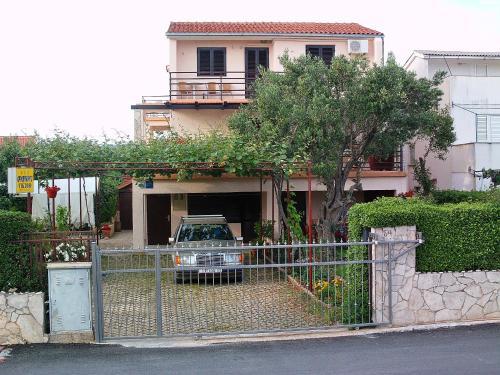 Apartments Viktor 1631