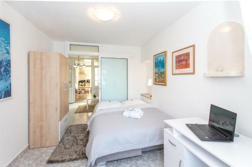 Apartments Tino