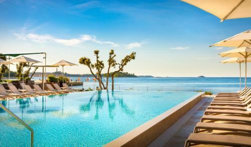 Apartments Amarin