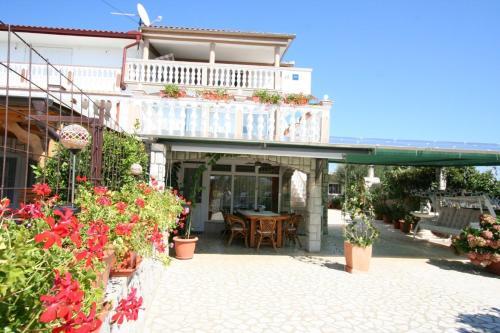Apartment In Zestilac/insel Krk 13426