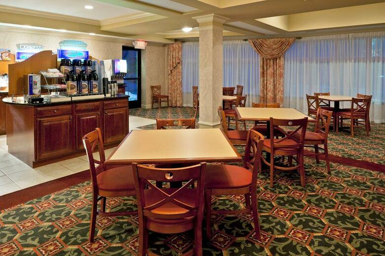 Holiday Inn Express Hotel & Suites Clifton Park