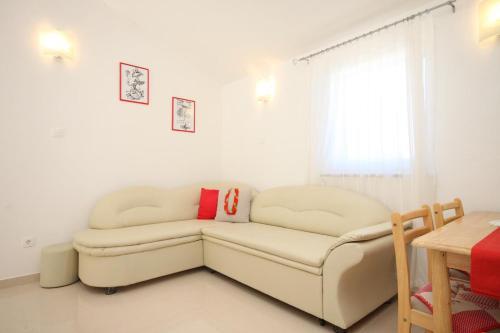 Apartments By The Sea Valun (cres) - 8086