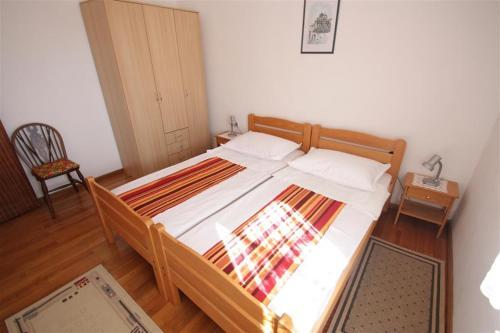 Apartment In Dramalj 5784