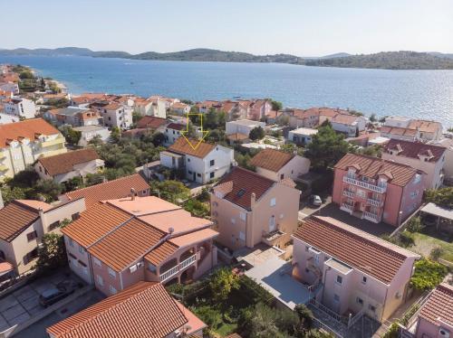 Apartments Miljenko