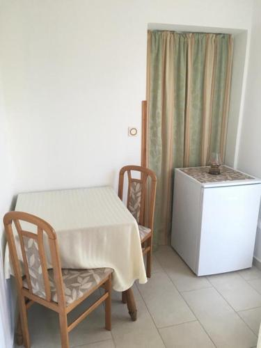 Apartments By The Sea Barbat (rab) - 4978