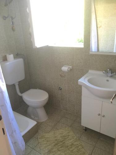 Apartments By The Sea Barbat (rab) - 4978