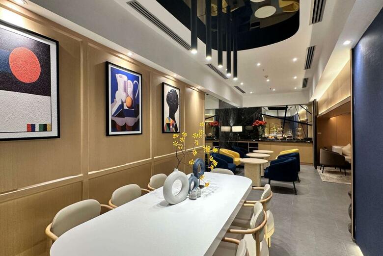 Hotel Ramada By Wyndham Bangkok Sukhumvit 11