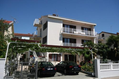 Apartment In Malinska 49
