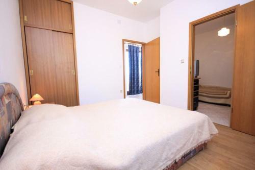 Apartments With A Parking Space Liganj (Opatija) - 2337