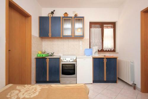 Apartments With A Parking Space Liganj (Opatija) - 2337