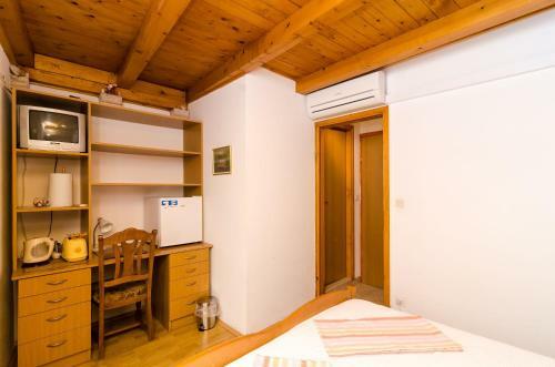 Hostal Apartments Beato