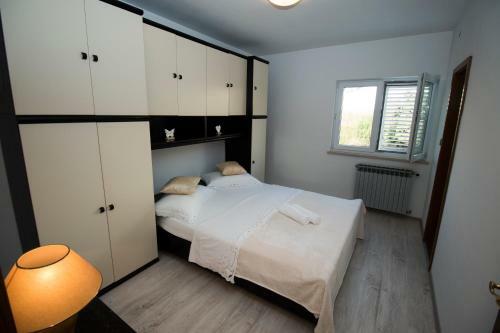 Hostal Apartman Ru?a