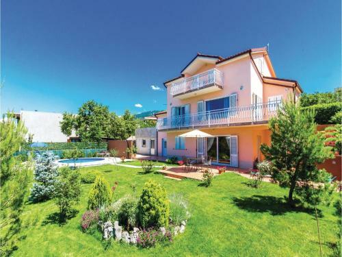 Apartamentos Holiday Home Jadranovo *lxv *