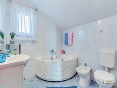 Apartamentos Holiday Home Jadranovo *lxv *