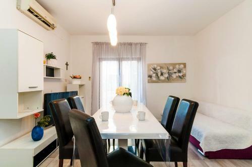 Apartments An?elo