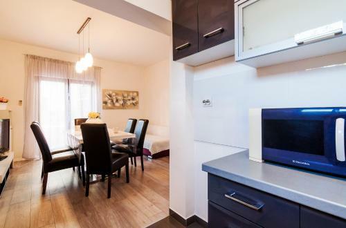 Apartments An?elo