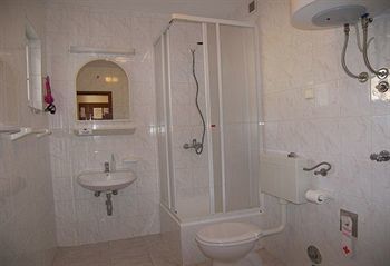 Hotel Apartments Henjak Gospojica